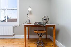 Host Stay Grove Townhouse