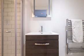 Host Stay St James Studio