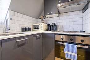 Host Stay St James Studio