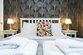 Host Stay Temple Street Townhouse