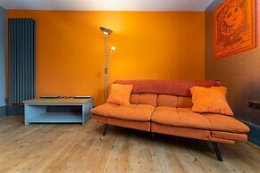 Host Stay Queens Maisonette