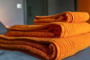 Host Stay Queens Maisonette