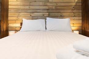 Host Stay Grafton Woodshack