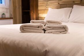 Host Stay Grafton Woodshack