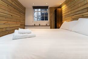 Host Stay Grafton Woodshack