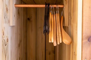 Host Stay Grafton Woodshack