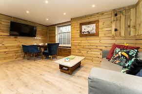 Host Stay Grafton Woodshack