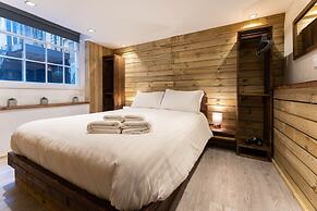 Host Stay Grafton Woodshack