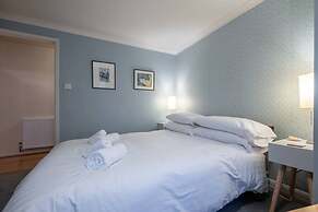 Host Stay Tivoli Den