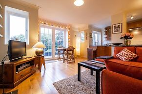 Host Stay Tivoli Den