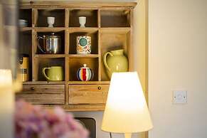 Host Stay Tivoli Den