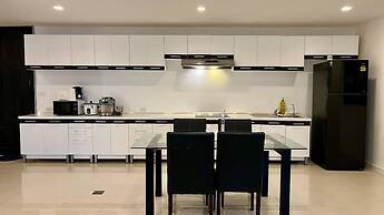 6-58 - 2 Bdr Spacious Penthouse With Shared Pool
