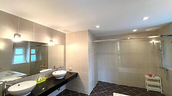 6-58 - 2 Bdr Spacious Penthouse With Shared Pool