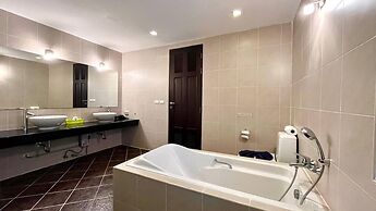 6-58 - 2 Bdr Spacious Penthouse With Shared Pool