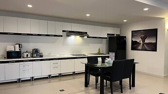 6-58 - 2 Bdr Spacious Penthouse With Shared Pool