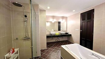 6-58 - 2 Bdr Spacious Penthouse With Shared Pool