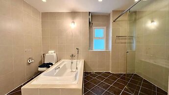 6-58 - 2 Bdr Spacious Penthouse With Shared Pool