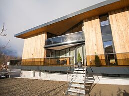 Luxury Apartment With Balcony and Access to Sauna