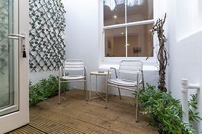 Host Stay Upper Rock Rest