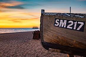 Host Stay Good Vibes at Buckingham