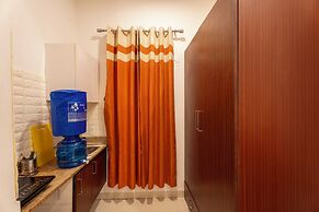 The Lodgers Hotel and Banquet Sector 38