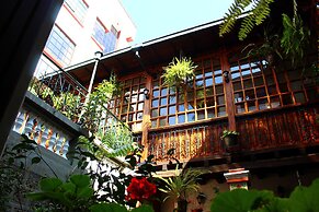 Apart Hotel Loma Chica Quito