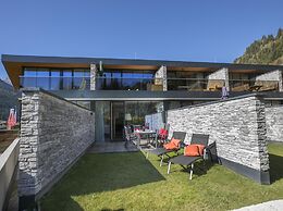 Modern Apartment With Garden, With Access to Sauna