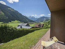 Holiday Home in Konigsleiten With Swimming Pool