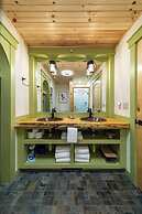 Downtown Camden Hotel