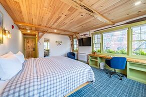 Downtown Camden Hotel