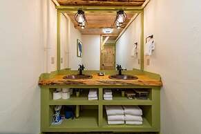 Downtown Camden Hotel