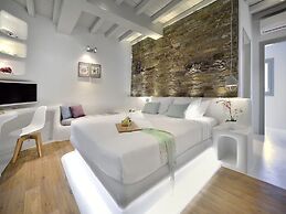 Coastal Retreat With Wellness