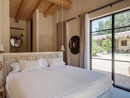 Lavish Villa With Private Pool