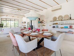 Lavish Villa With Private Pool