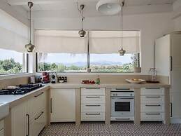 Lavish Villa With Private Pool