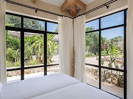 Lavish Villa With Private Pool