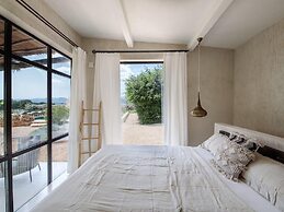 Lavish Villa With Private Pool