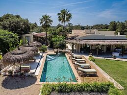 Lavish Villa With Private Pool