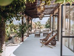 Lavish Villa With Private Pool