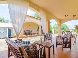 Ses Covetes - Villa With Private Pool In Petra