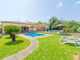 Ses Covetes - Villa With Private Pool In Petra