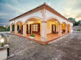 Ses Covetes - Villa With Private Pool In Petra