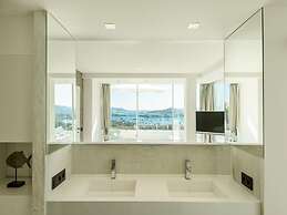 Charming Villa in Delightful Gateway