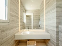 Charming Villa in Delightful Gateway