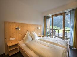 Holiday Home in Konigsleiten With Swimming Pool