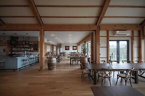 Meadow House at Seminary Hill by Avantstay