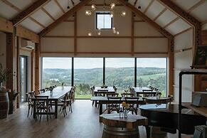 Meadow House at Seminary Hill by Avantstay