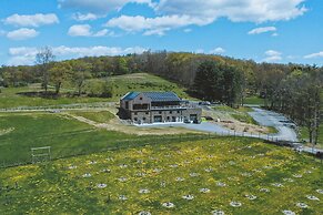 Meadow House at Seminary Hill by Avantstay