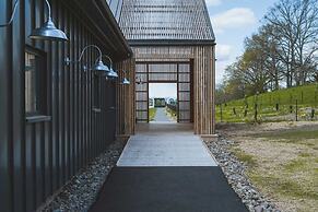 Meadow House at Seminary Hill by Avantstay