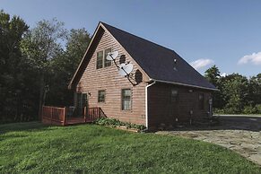 Mountain House & Cottage at Seminary Hill by Avantstay